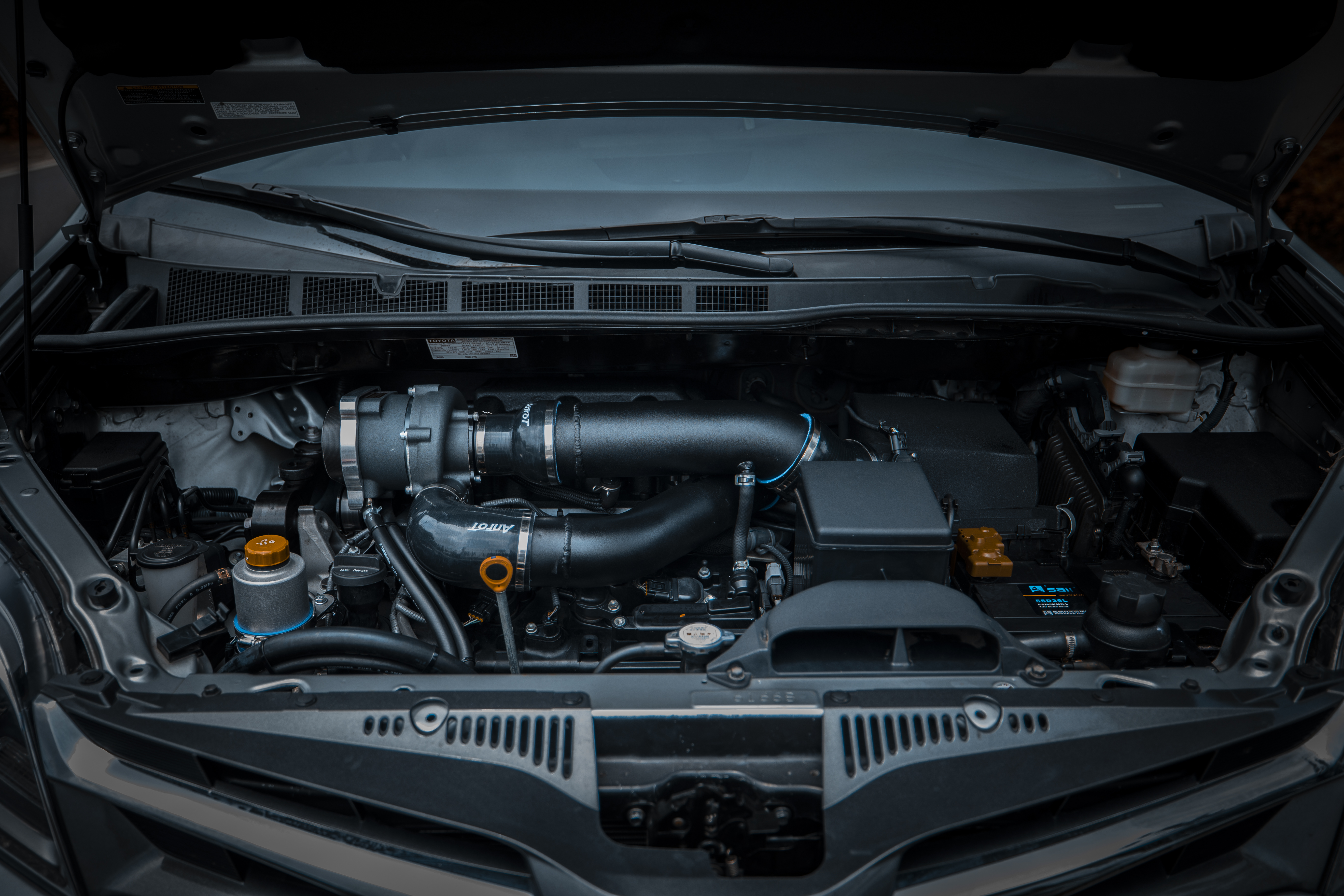 改装机械涡轮增压器的视频,机械增压改装对比