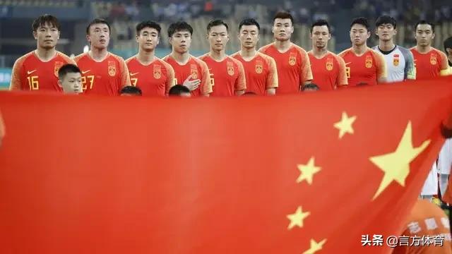 中国之队“同袍一心”倡议深圳球迷会组织一百元全包观国足比赛