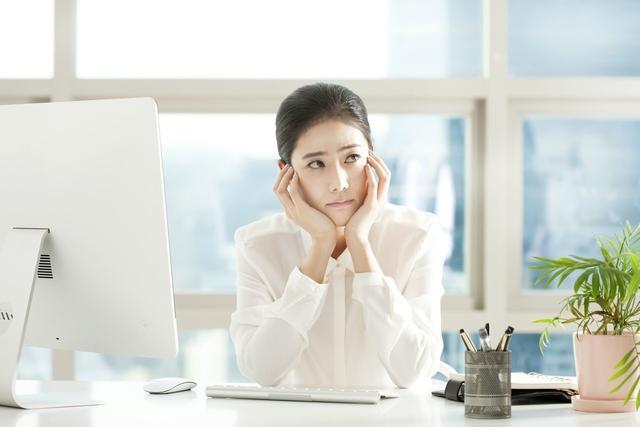 老板在群里发工作需要该怎么回复,员工微信群反映问题老板不回复