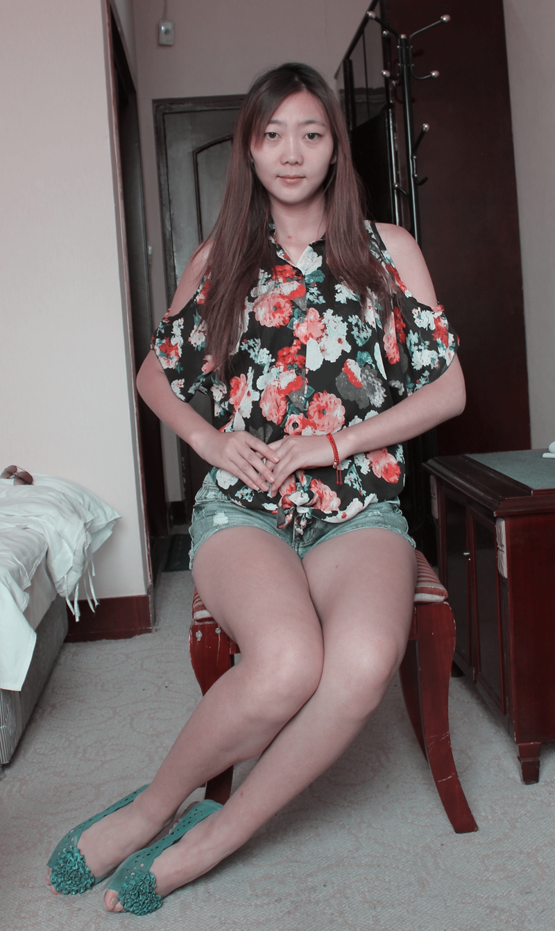 冬天头上冒汗怎么回事,冬天手冒汗什么原因