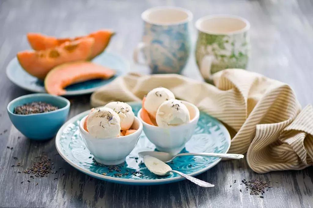 口干燥热流鼻血,一吃燥热的就上火怎么调理