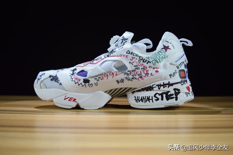 锐步涂鸦充气鞋多少钱,涂鸦鞋锐步