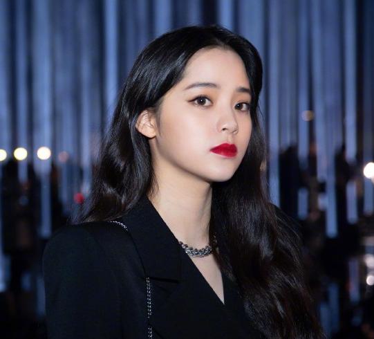 嘴唇长得好看的女人命好吗,女生嘴唇什么型好看