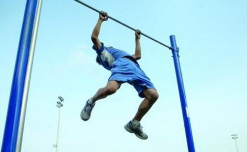 背部一边宽一边窄怎么改善,哪几个肌肉群能让背部变宽