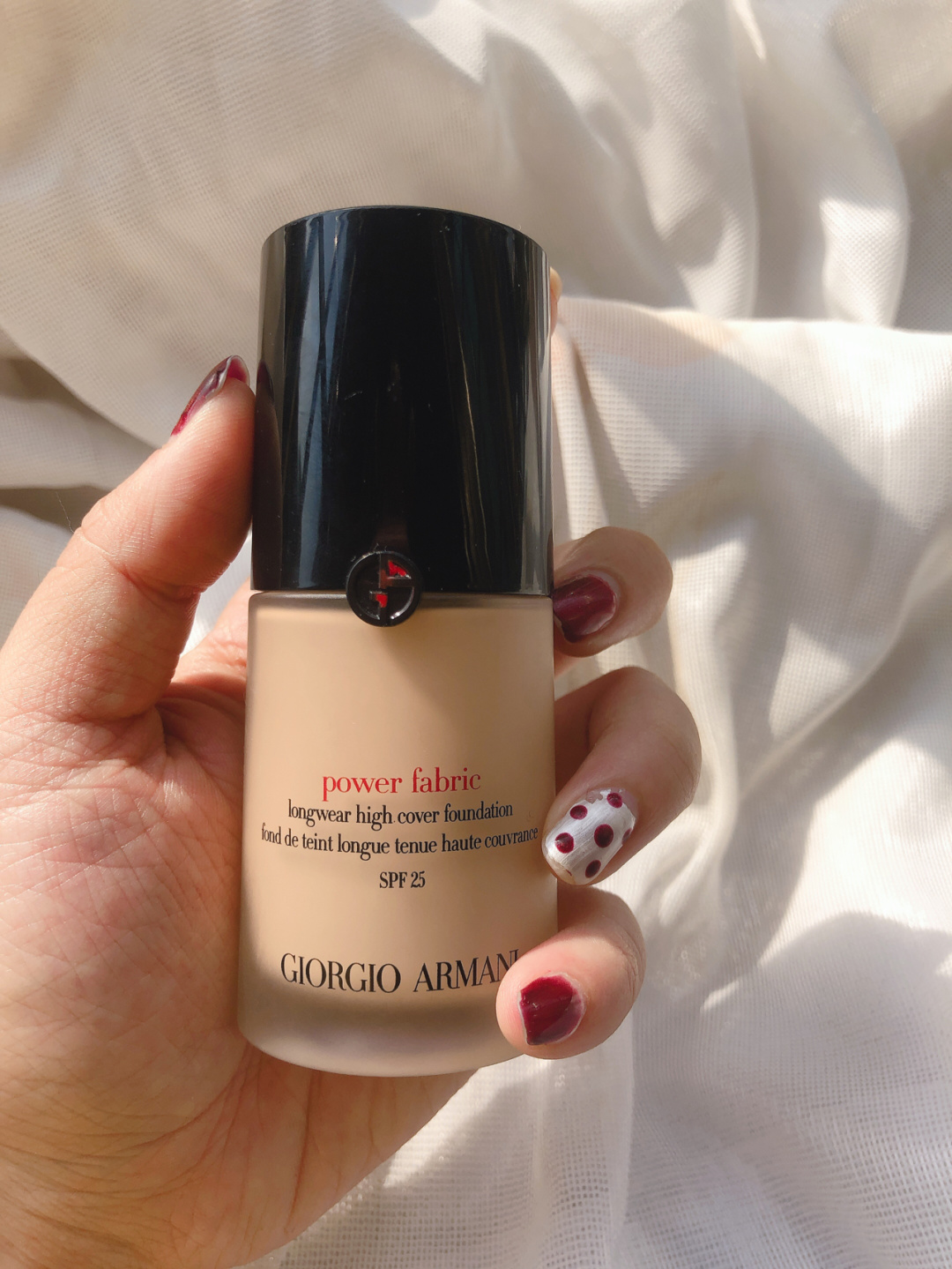 持久遮瑕又水润的粉底液推荐大牌,好用的粉底液排行榜遮瑕国货