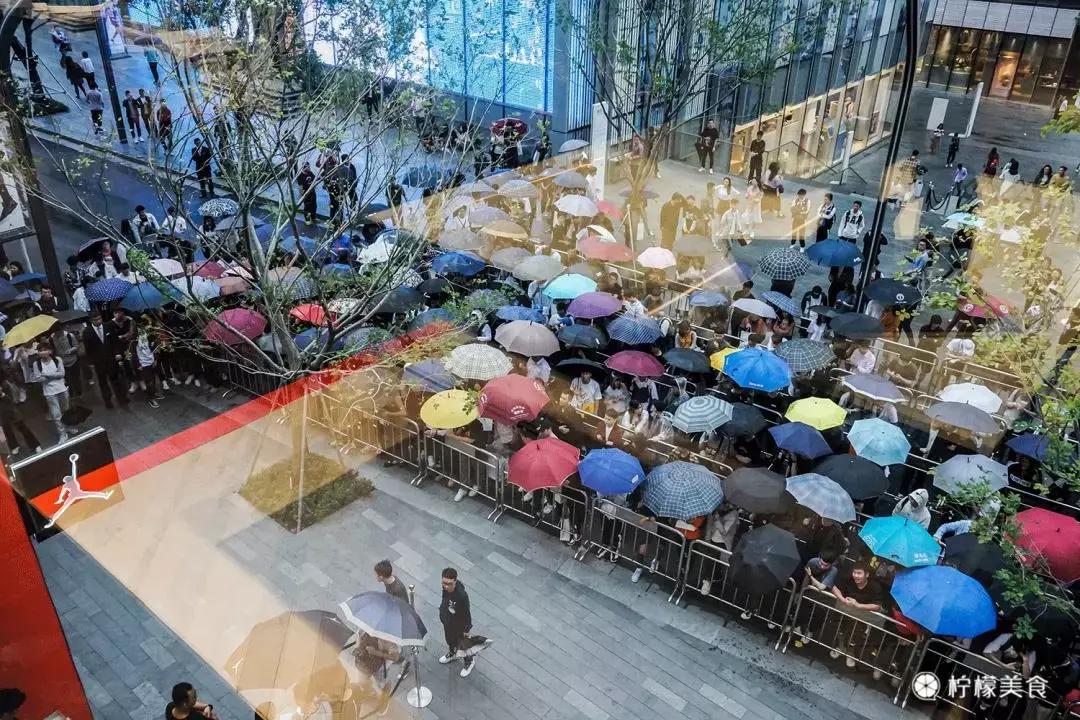 亚洲最大jordan店青岛,上海最大的jordan旗舰店