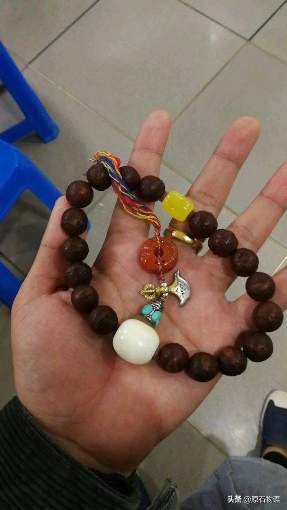 文玩小凤眼故事,文玩有趣的捡漏故事