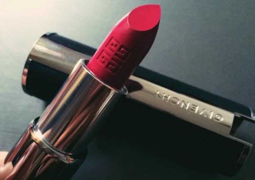 大牌正红色口红｜5支李佳琦的心头好，你都买了吗？