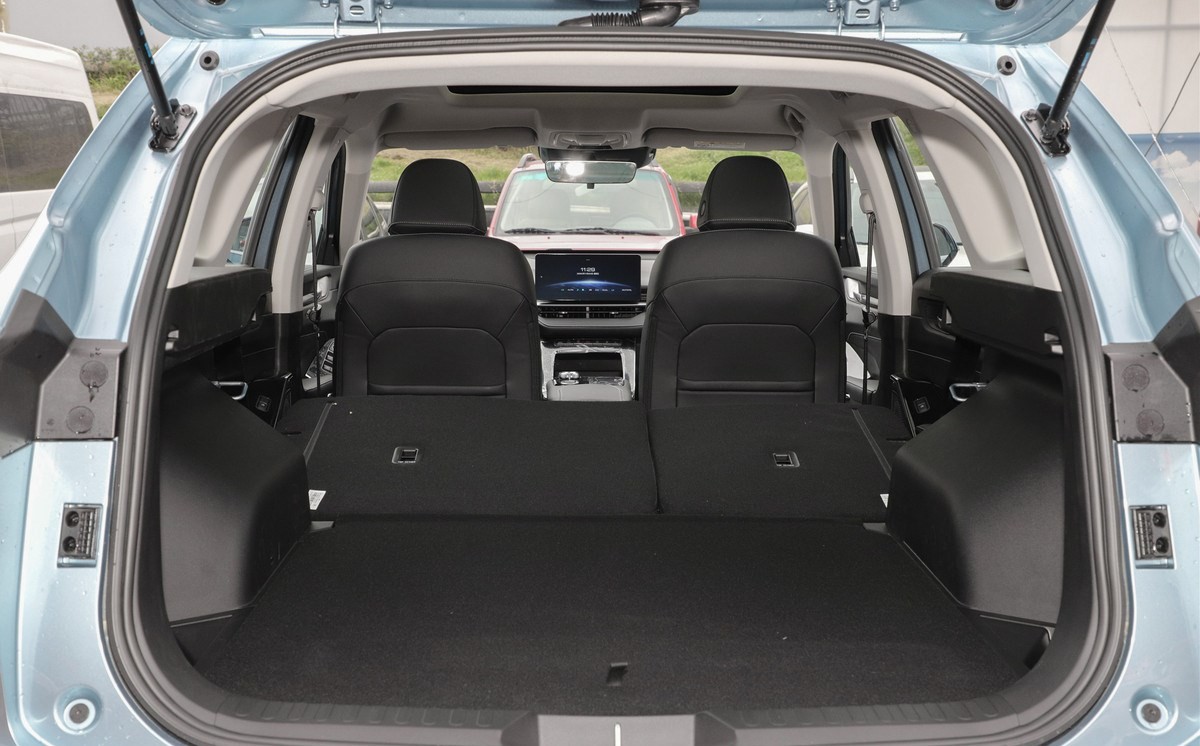 兼顾家用和旅行的车,跑长途高速最舒服稳定的轿车推荐