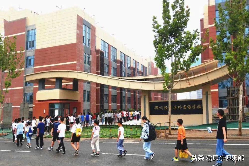 珠海龙头企业首入滨河,能给郑州人居带来什么样的惊喜?