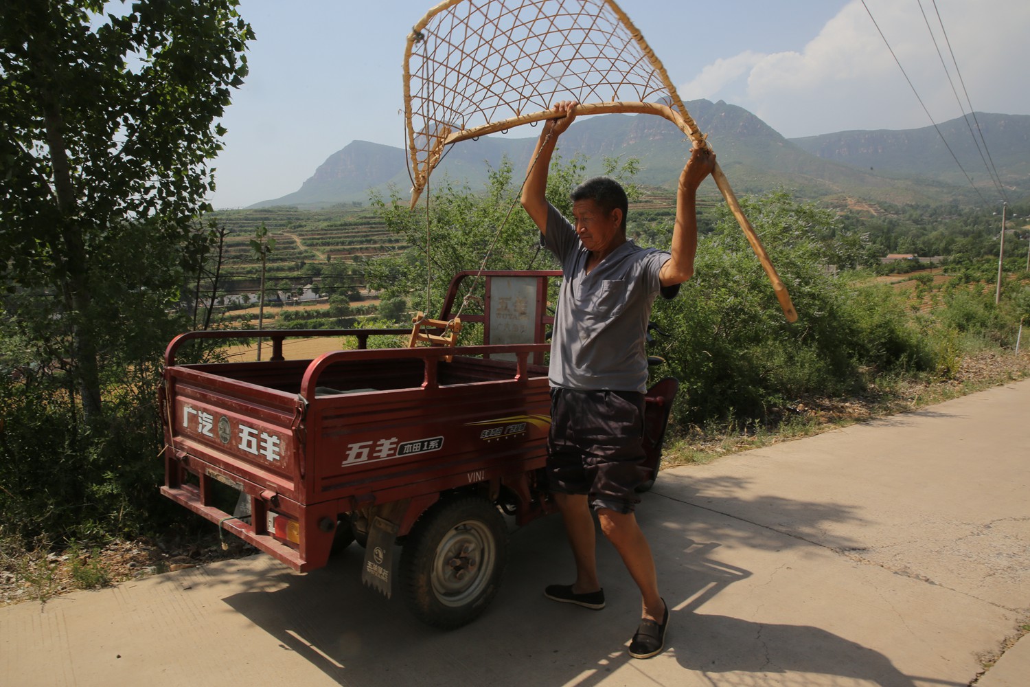 割麦神器大全视频,农民割麦用什么神器