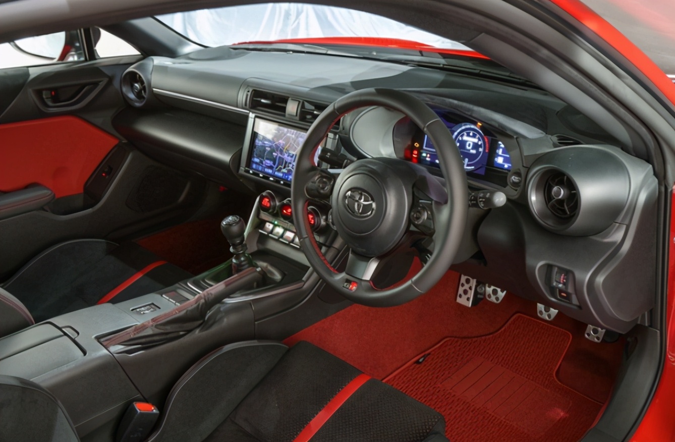 纯粹驾驶机器“涨价预定”，全新一代86/BRZ的魅力何在？