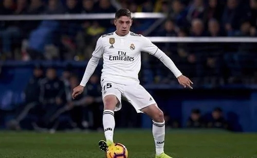 足坛十大神锋姆巴佩,欧洲最佳球员姆巴佩