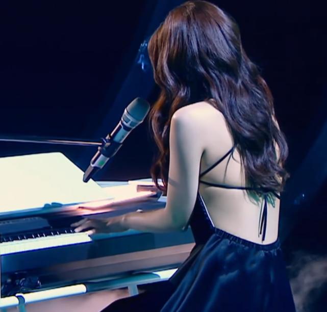 蓝盈莹张含韵比赛视频,张萌谈蓝盈莹完整视频