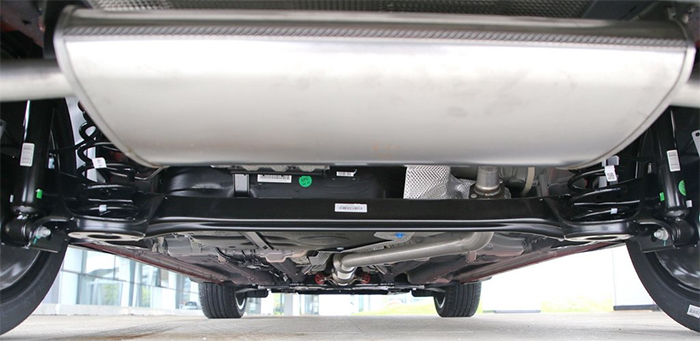 吉利帝豪gl1.4tcvt深度试驾视频,2018款吉利帝豪s全景