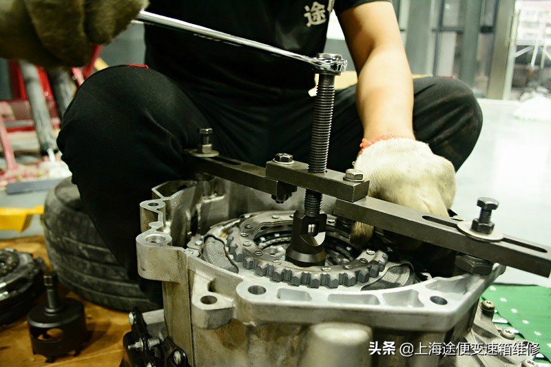 凌渡变速箱坏了维修要多久,大众凌渡怎么维修