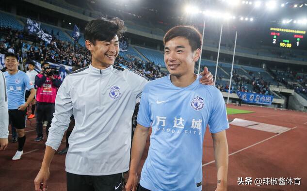 一方门将崔康熙,一方崔康熙