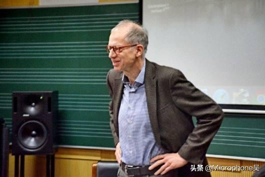 俄罗斯考古学家，发现一亿年前的石板地图，证明该地区有史前文明