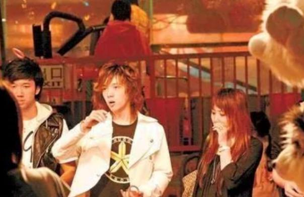 何超盈过往恋情,何超盈爱情史