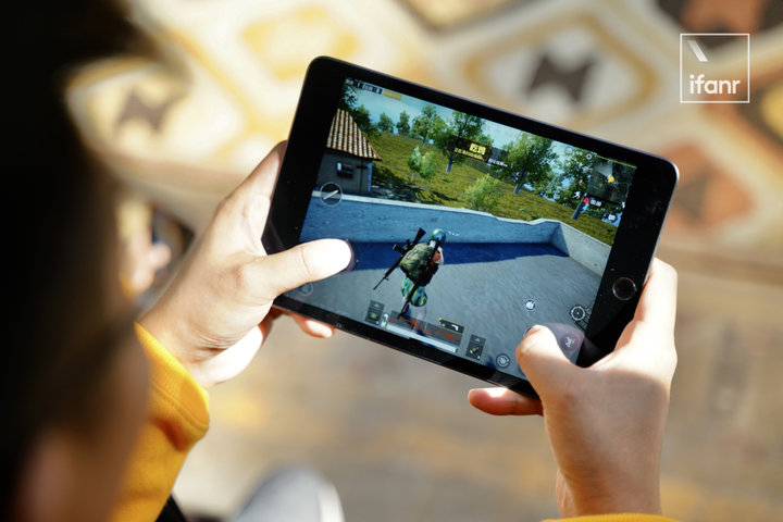 新ipadmini和苹果8,ipadmini游戏性能极其强大