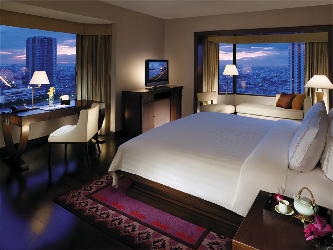 去泰国旅游住什么酒店,去泰国旅游住宿哪里便宜