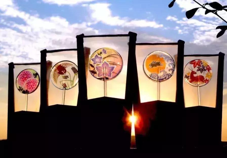 21岁日本小伙立志复兴糖艺制作，5分钟捏出金鱼熊猫，你舍得吃吗