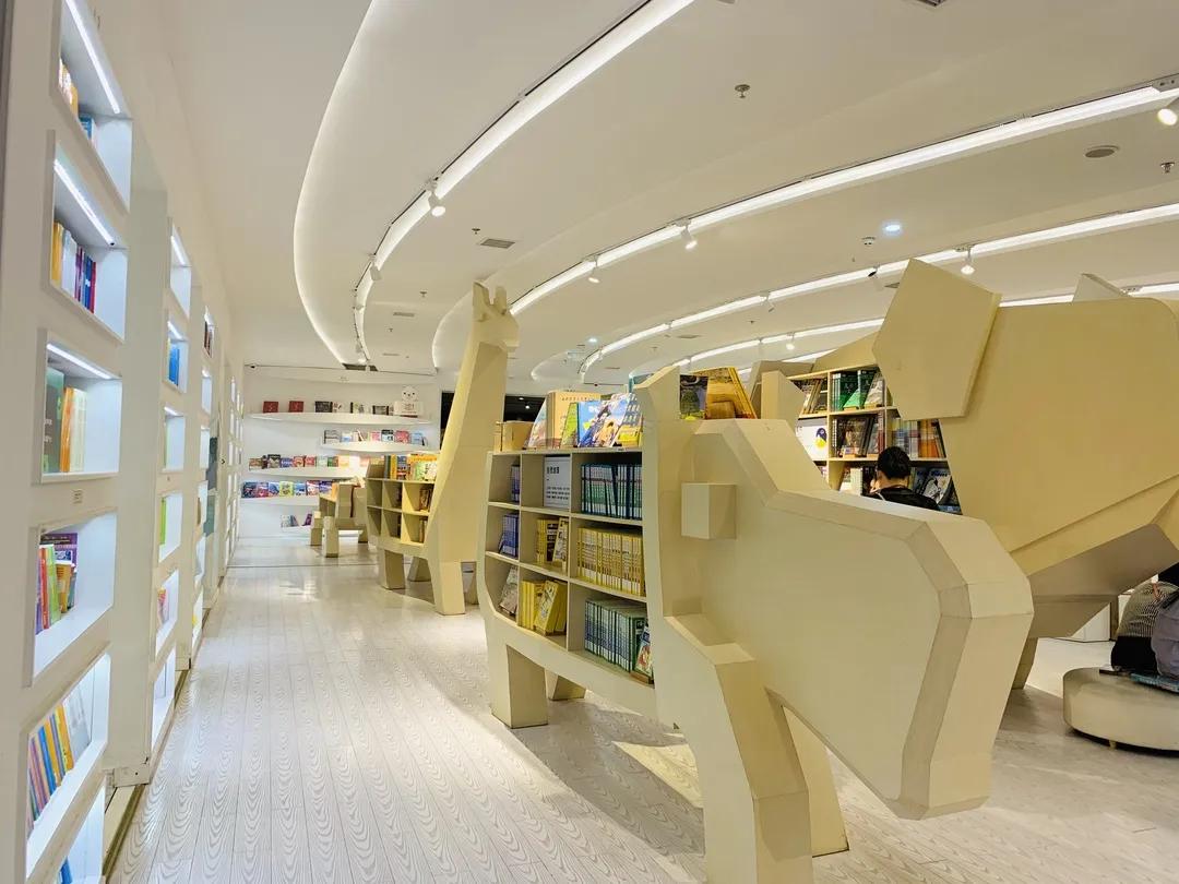 用阅读触摸成都｜在成都不能错过的10家书店（下）