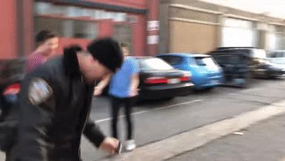 遭遇百般霸凌后,机器人竟将枪口对准人类