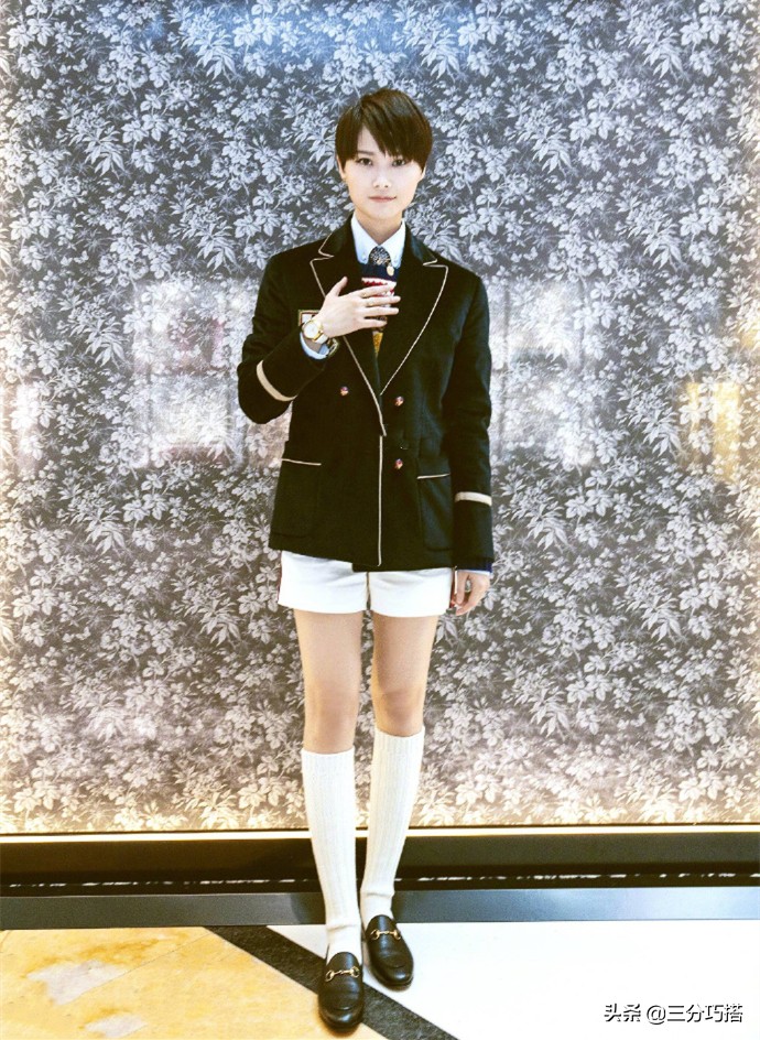 钟丽缇变身女汉子,钟丽缇薄纱内搭