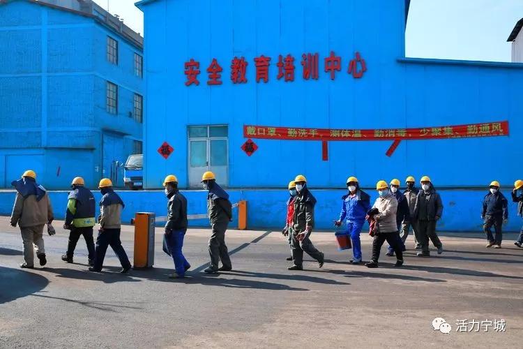 内蒙古赤峰市优化疫情防控措施,没有一个冬天不可逾越武汉加油