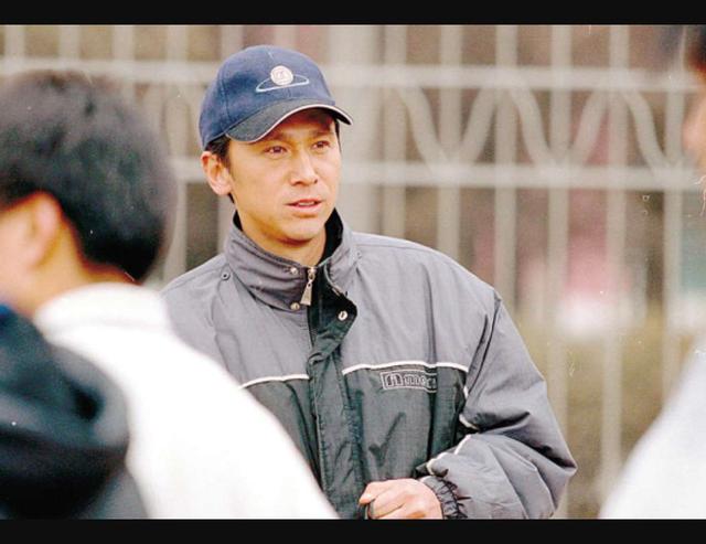 足坛那些让人血脉喷张的超级远射,盘点那些技惊四座的远射