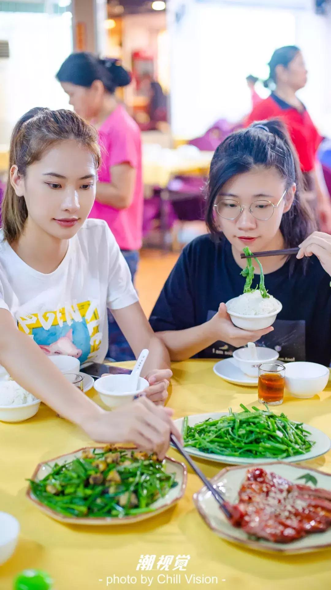 探店20年老店菜,美食探店小店深藏闹市20年