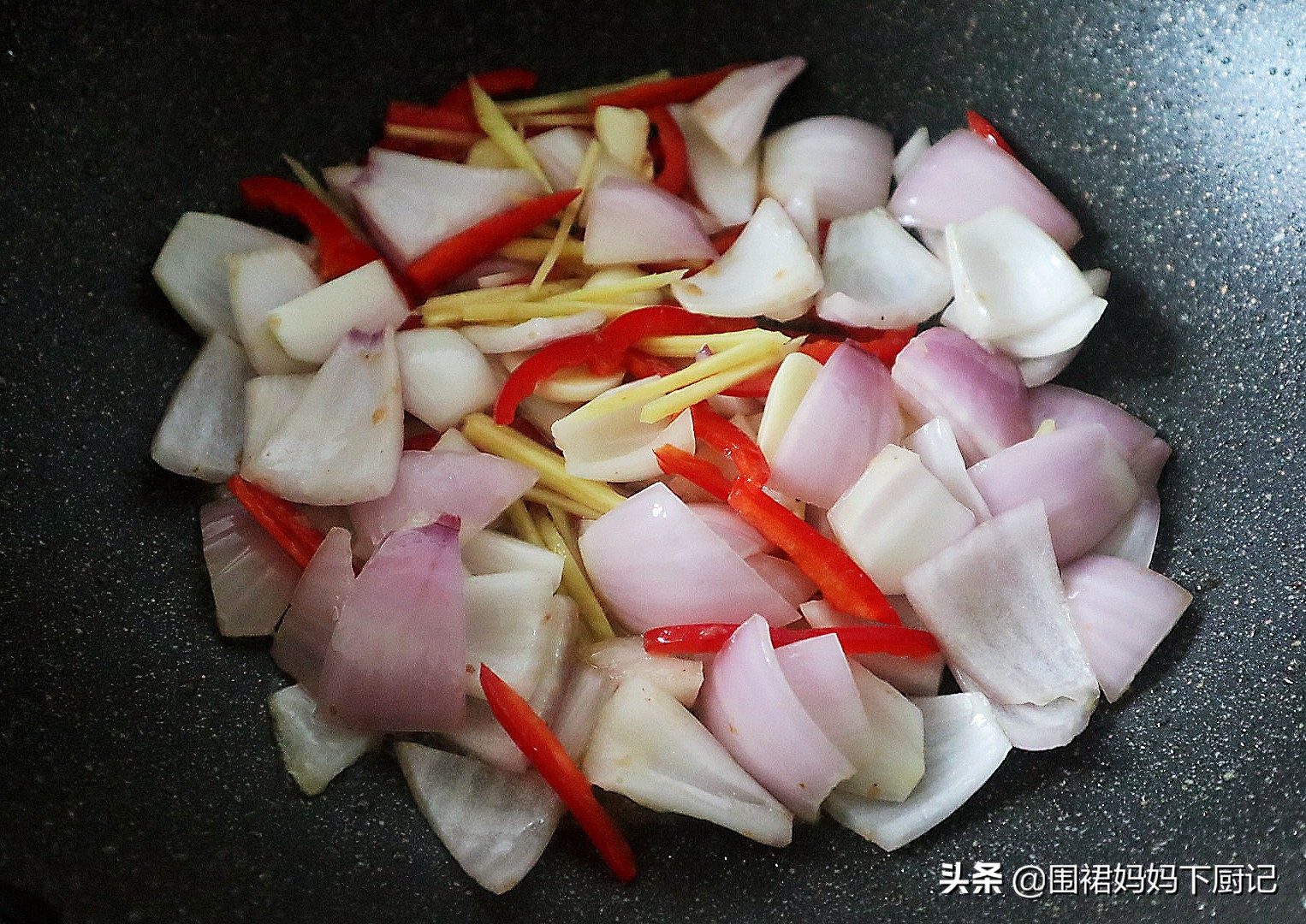 爆炒猪肝这才是正确的做法,炒猪肝的正确方法和步骤