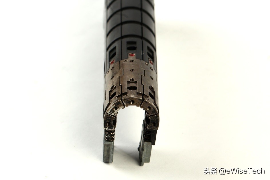 柔派折叠手机掰碎了,柔宇柔派折叠手机二代拆箱