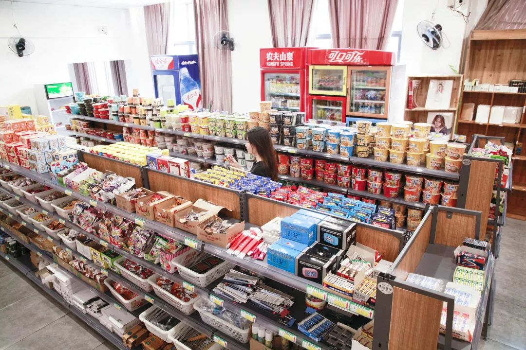 杭州美术生画室集训要准备什么,儿童画室新生入学须知