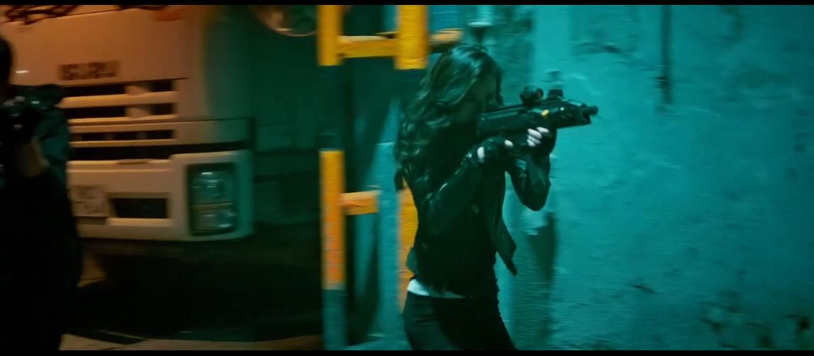 第一部就开始挖坑的电影《赤道》*器武**全分析