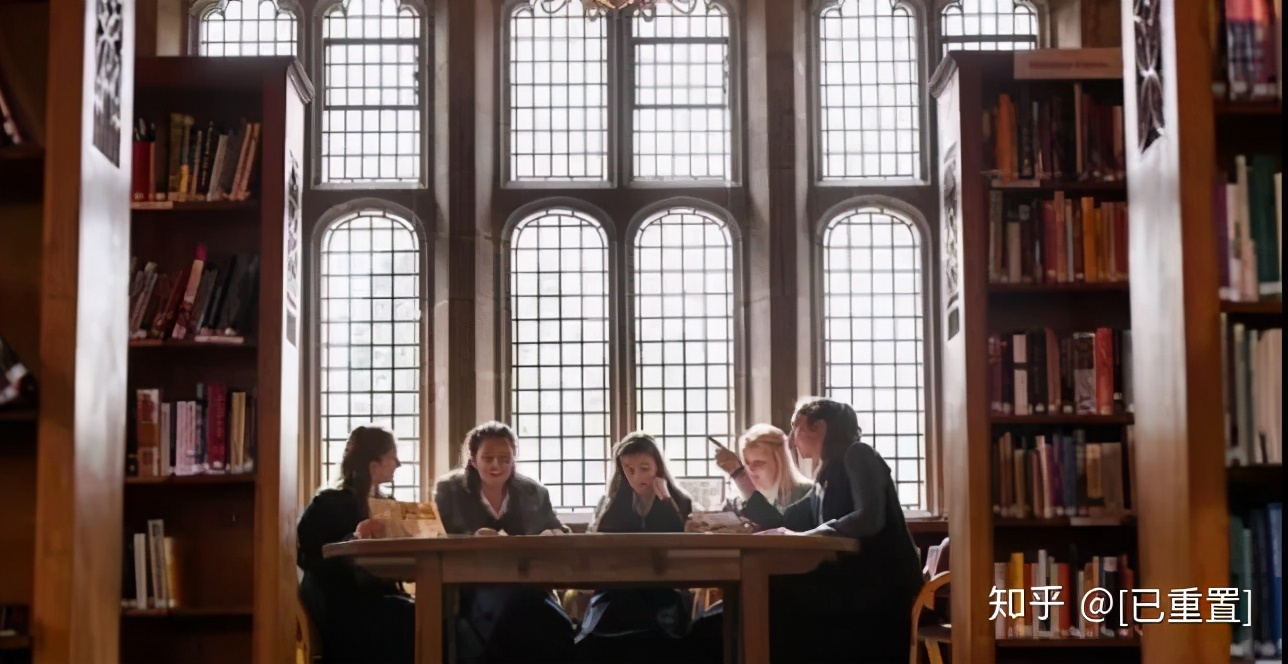 福尔摩斯卷福中世纪,福尔摩斯卷福年代