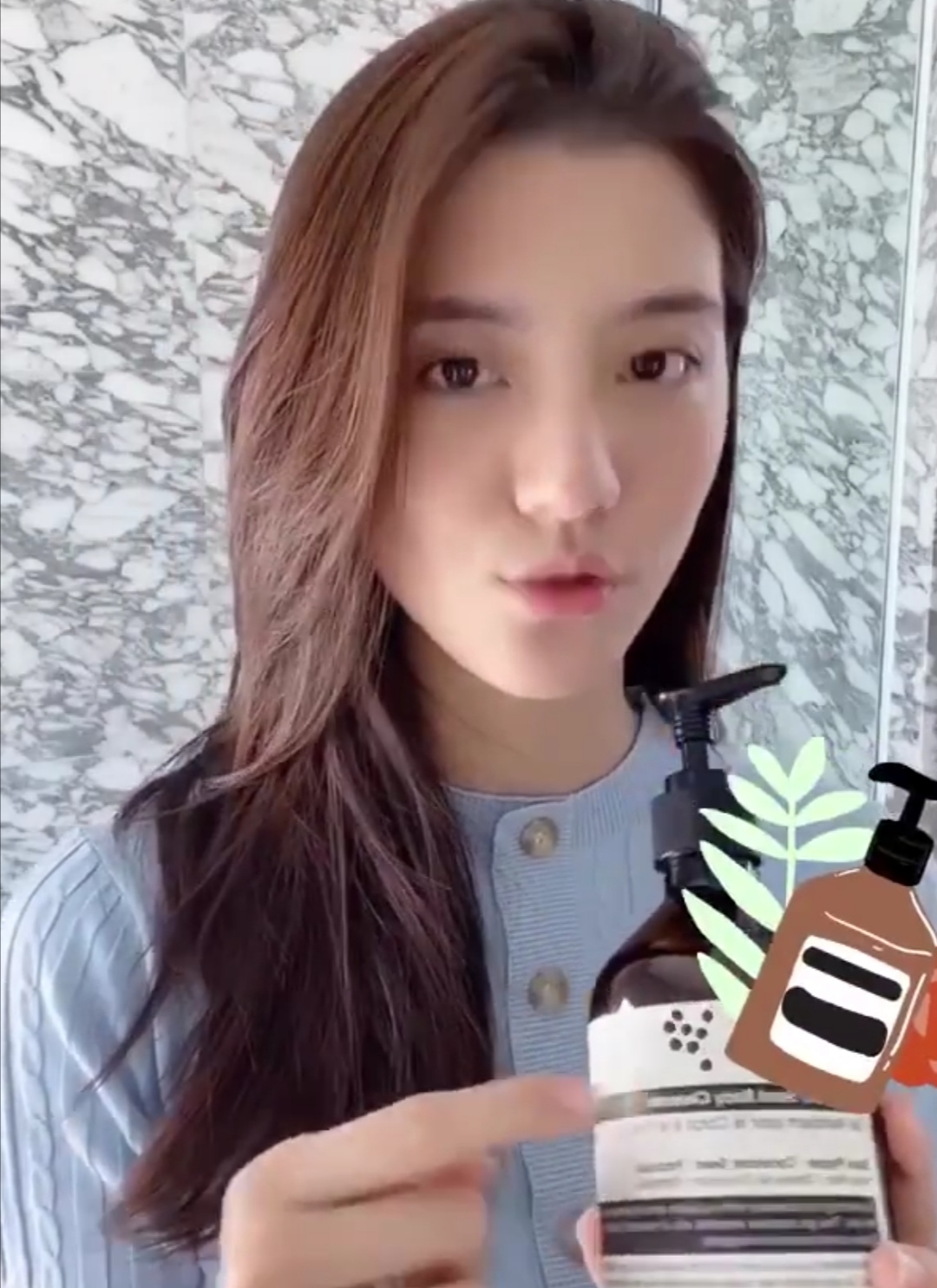 好羡慕吴千语，家里沐浴露很多，根据心情来挑选味道