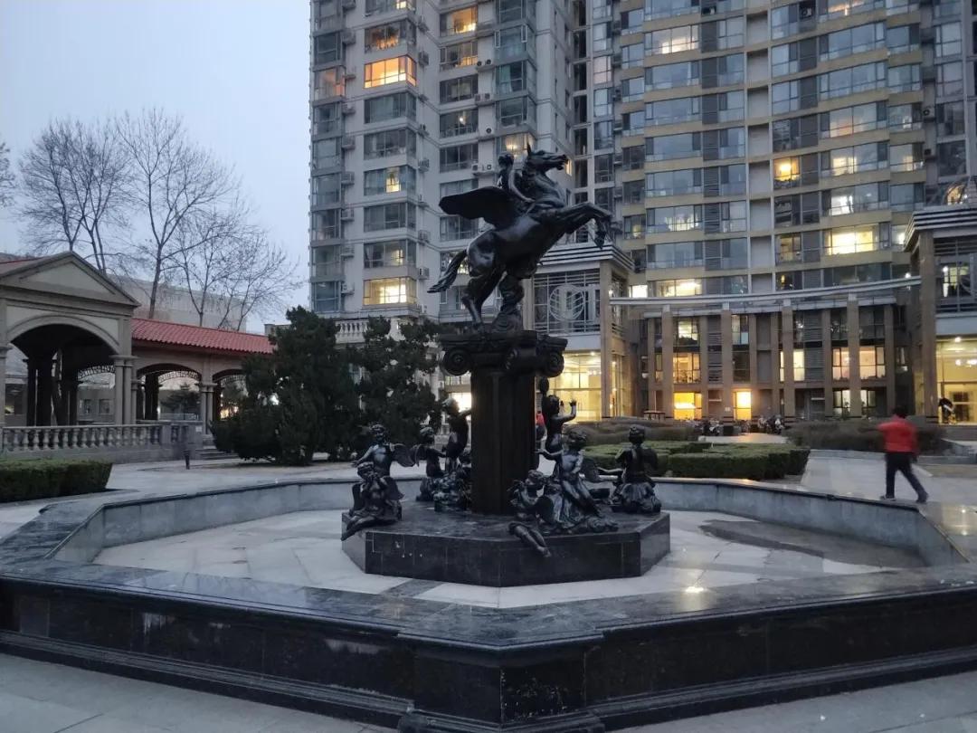 国贸附近高端住宅,560万置业四环低密住区