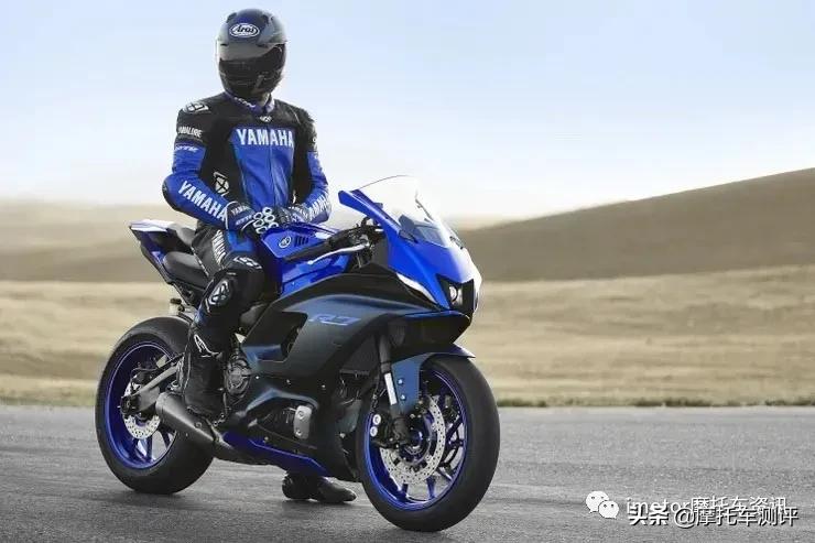 本田cbr650r和雅马哈r7,雅马哈r72023款落地价