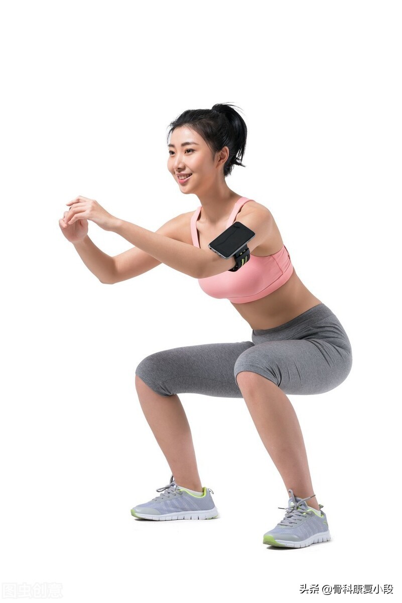 腰摸上去冷,腰摸起来很软