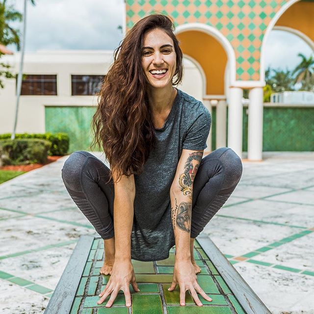 后背变薄的8个动作,背部比较厚有赘肉怎么减掉