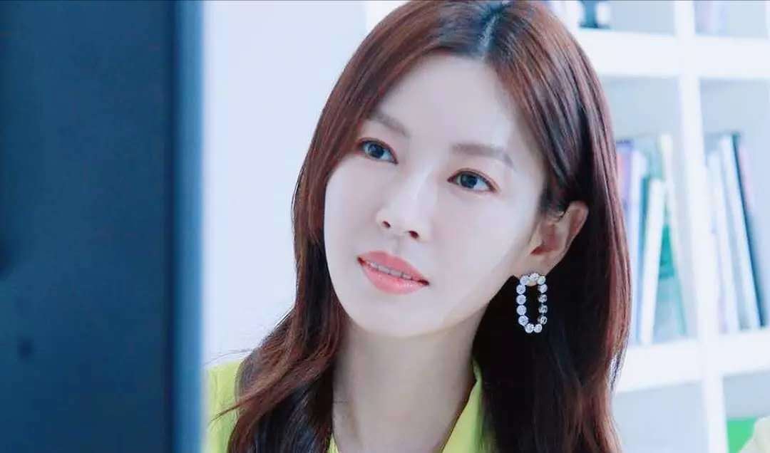 “国民反派”回归家庭剧目？素妍欧尼《IRIS》后再创演技巅峰