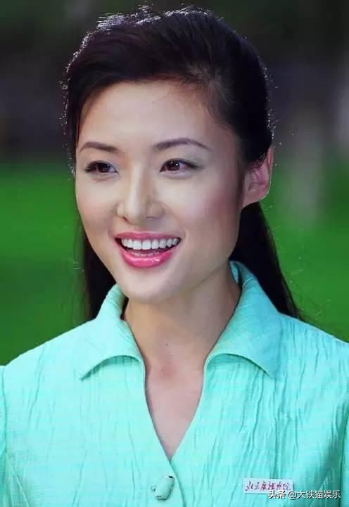 别再削骨追求“锥子脸”了！6位方脸女星告诉你，国字脸才真扛老