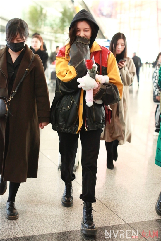 不同女明星的时尚街拍,女明星高清街拍
