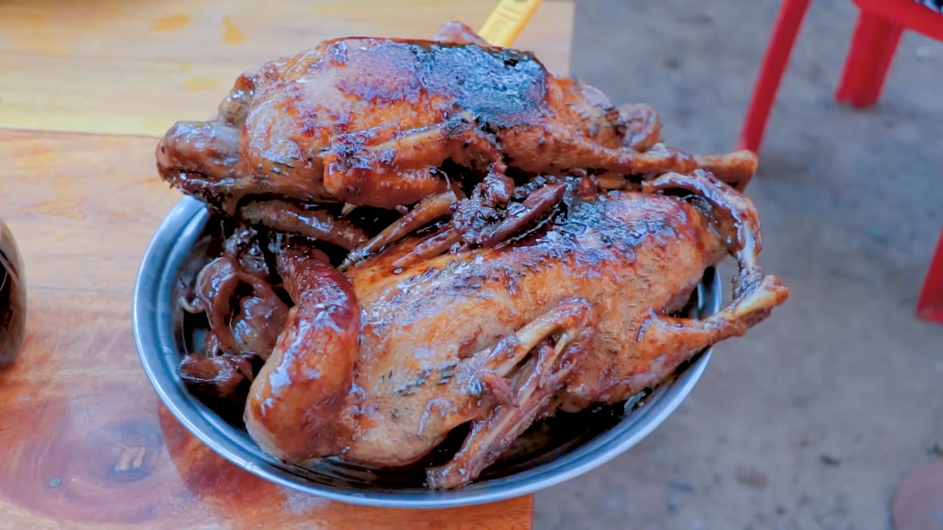 鸭子除了烤还怎么做最好吃,鸭子怎么焖着吃才好吃讲解一下