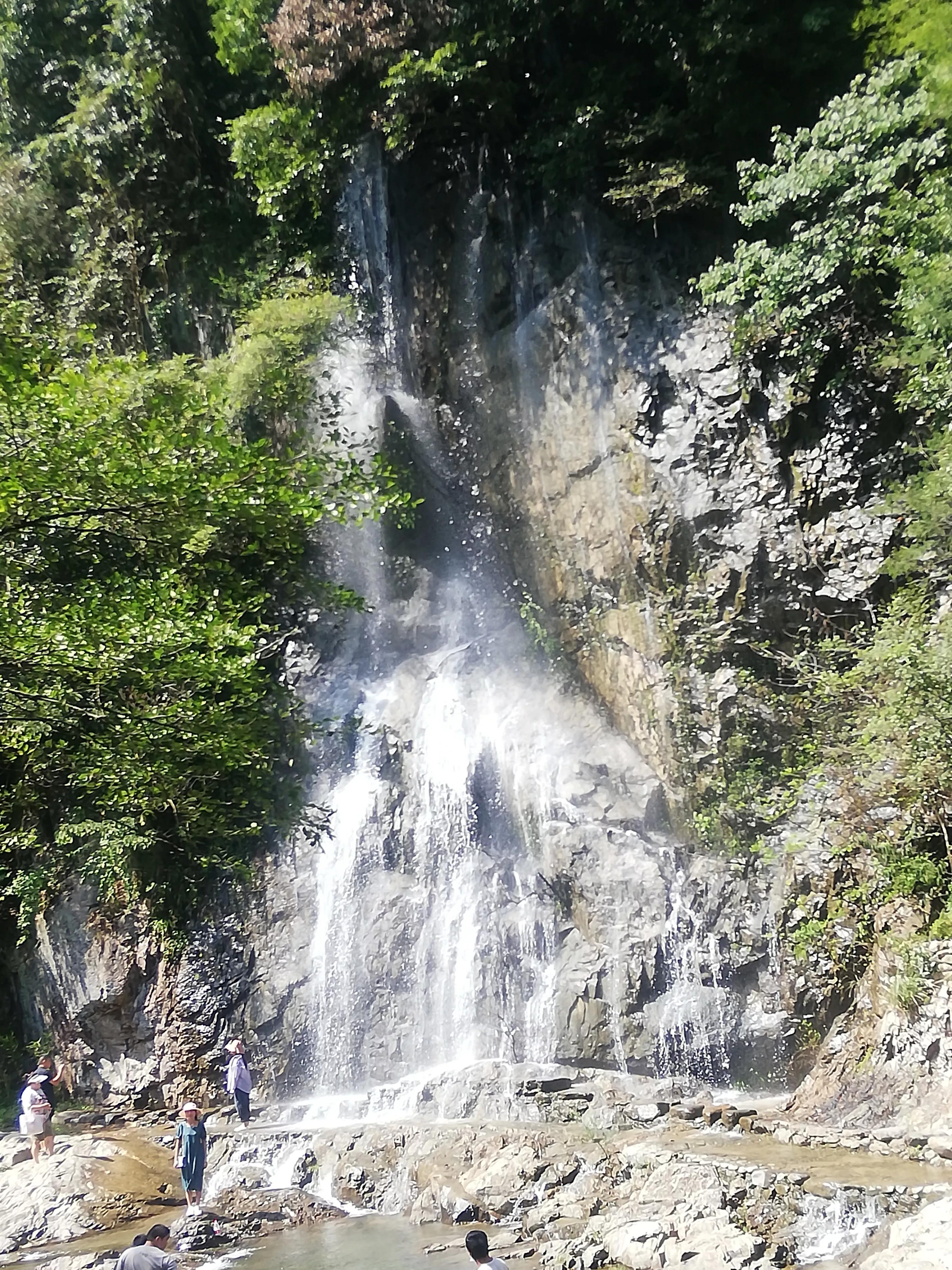 风中有朵雨做的云粤语版,风中有朵雨做的云原唱是谁