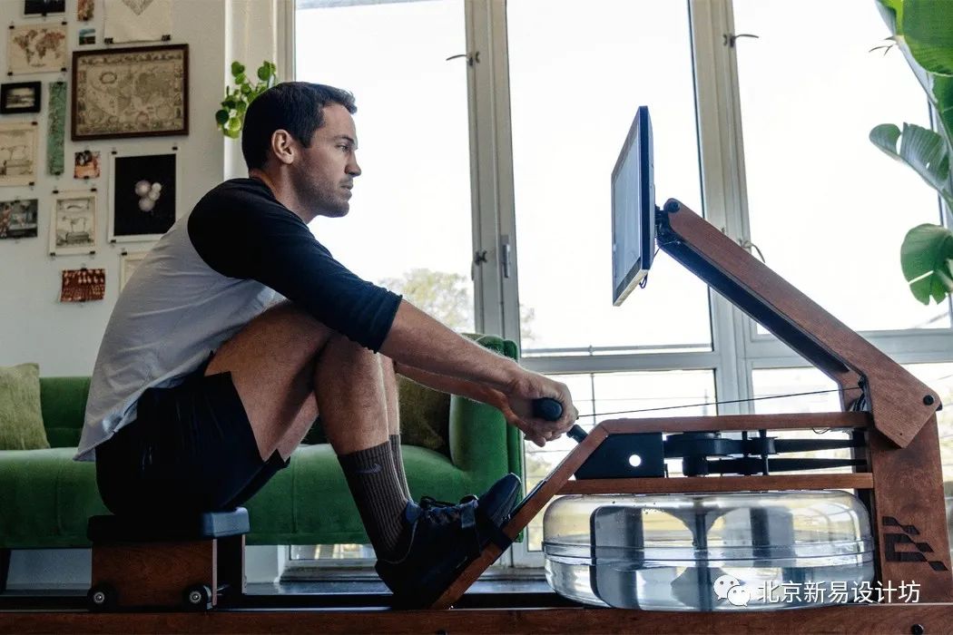 人性化多元化和实用性的健身器材,高科技有未来设计感的健身器材