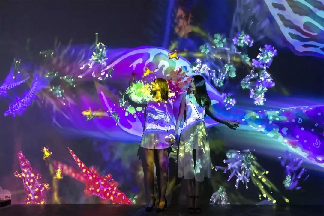 天河潭灯光秀,天河潭灯光艺术展