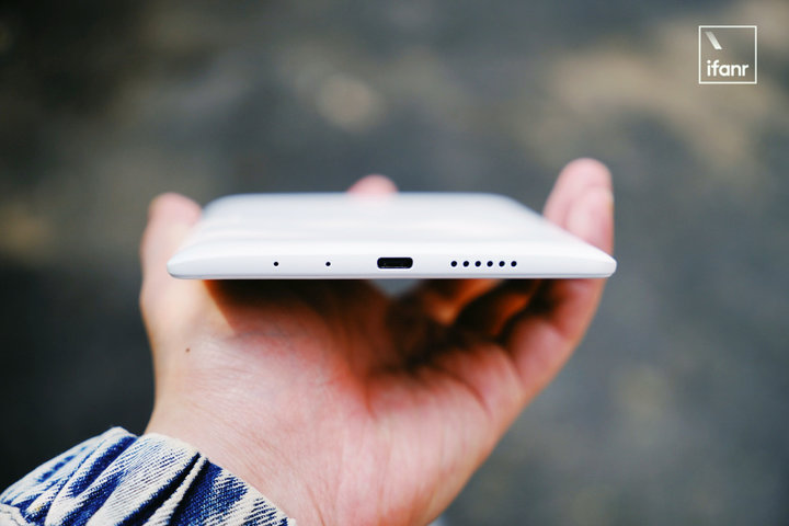 体验彩色阅读器,电子书阅读器黑白和彩色哪个好